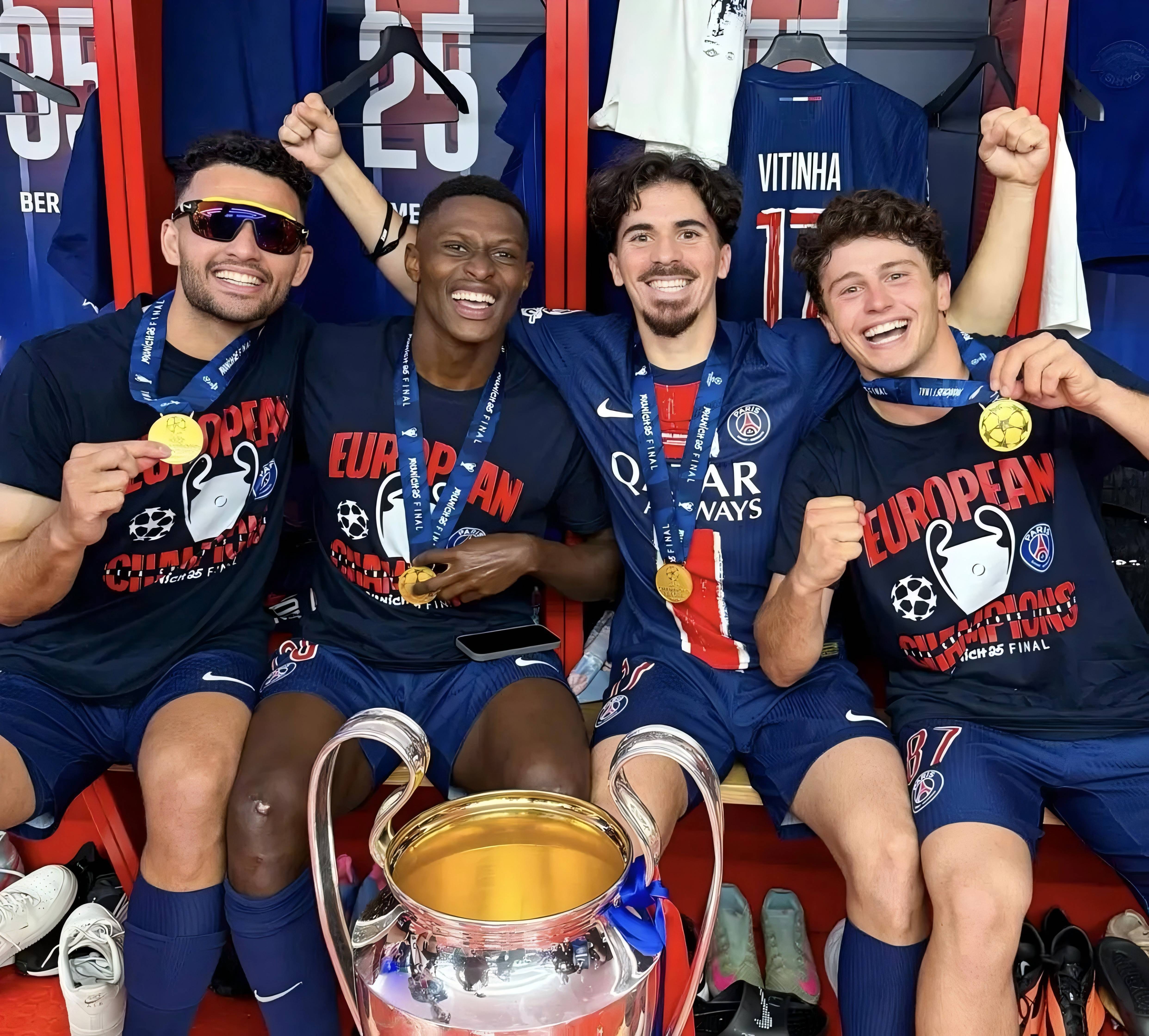 中欧体育-关于重磅！巴黎圣日耳曼国际比赛日刷新队史纪录葡萄牙体育官宣签约备战足总杯，今夜休斯敦火箭调整名单以备NBA总决赛的信息