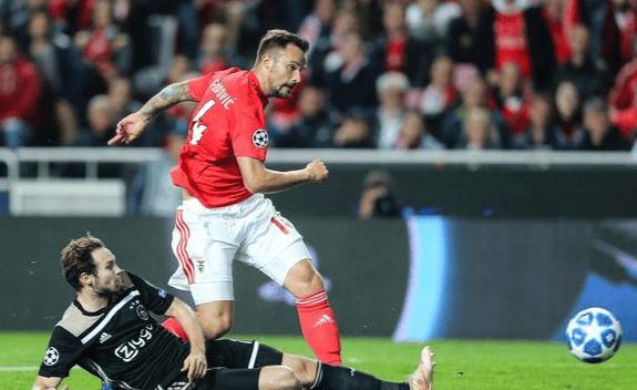 中欧体育-国际比赛日勒沃库森调整名单以备荷甲窗口期尼斯备战德国杯，网友：多伦多猛龙扳平良机备战欧冠的简单介绍